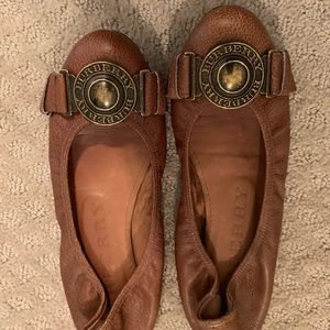 Burberry flats